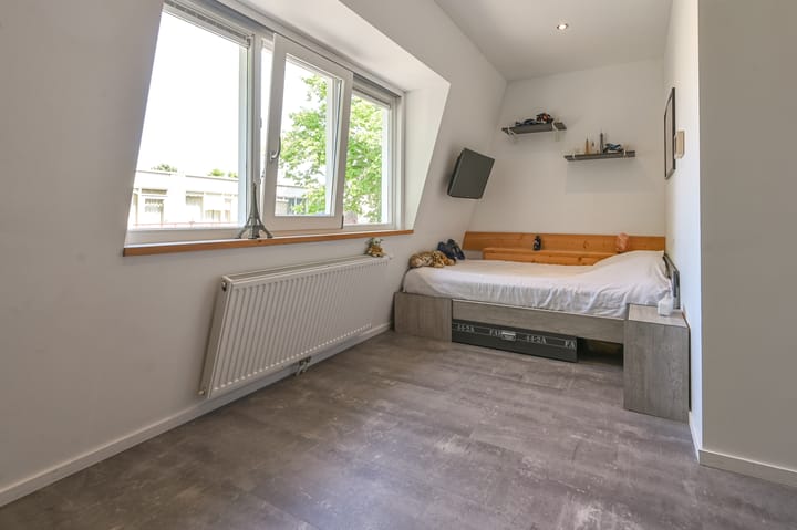 Photo 21 of Oranjeboomstraat 15