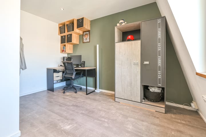 Photo 22 of Oranjeboomstraat 15