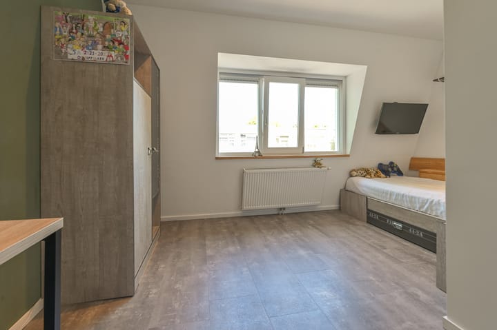 Photo 23 of Oranjeboomstraat 15