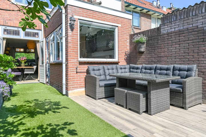 Photo 30 of Oranjeboomstraat 15