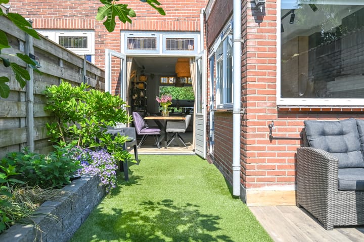 Photo 31 of Oranjeboomstraat 15