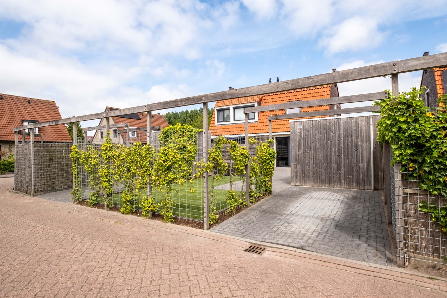 Photo 44 of Wieringerstraat 47