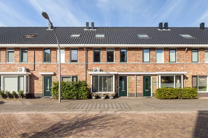 Foto 1 van Johan de Wittstraat 102