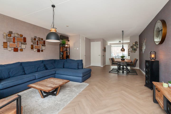 Foto 11 van Johan de Wittstraat 102