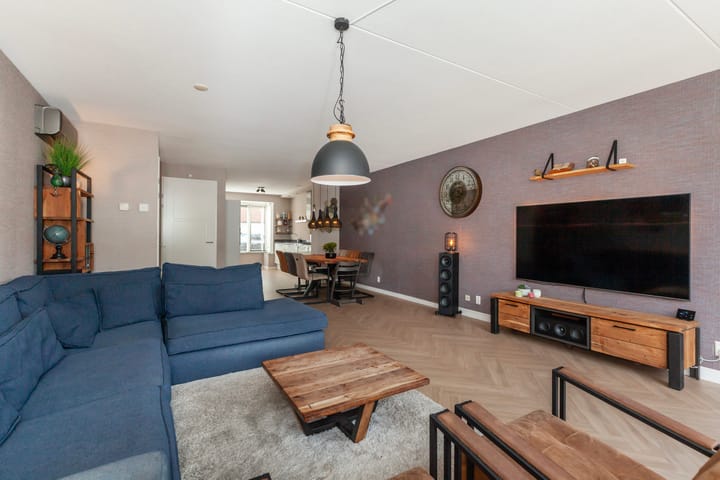 Foto 12 van Johan de Wittstraat 102