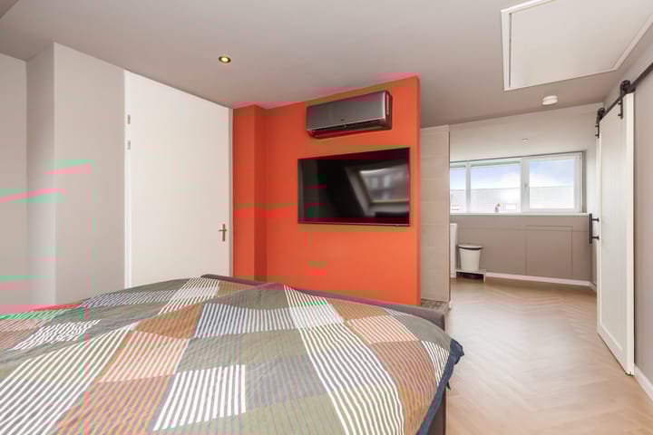 Foto 36 van Johan de Wittstraat 102