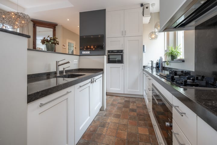 Photo 19 of Snelliuslaan 8