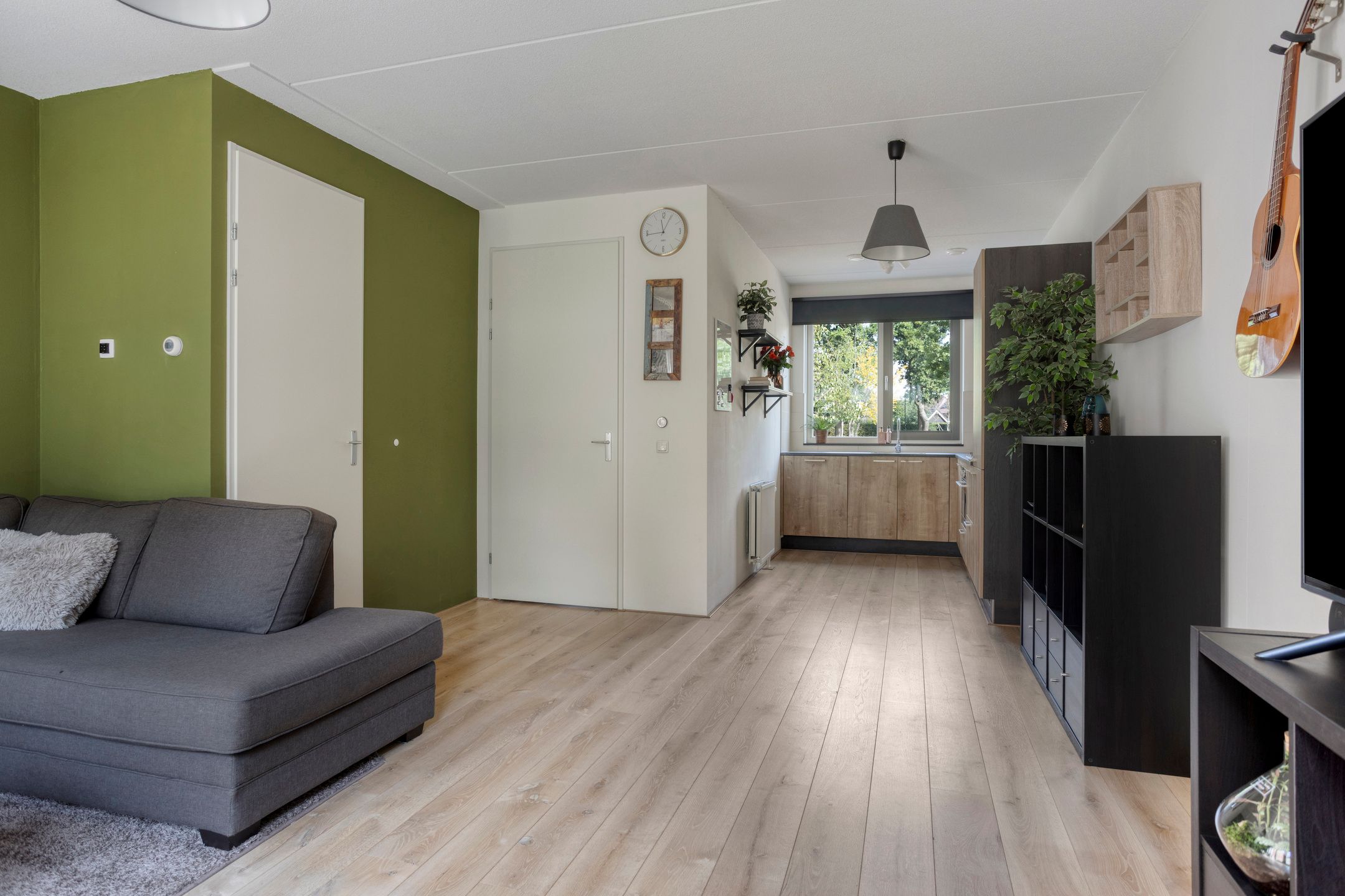 Foto 12 van Honingbij 80