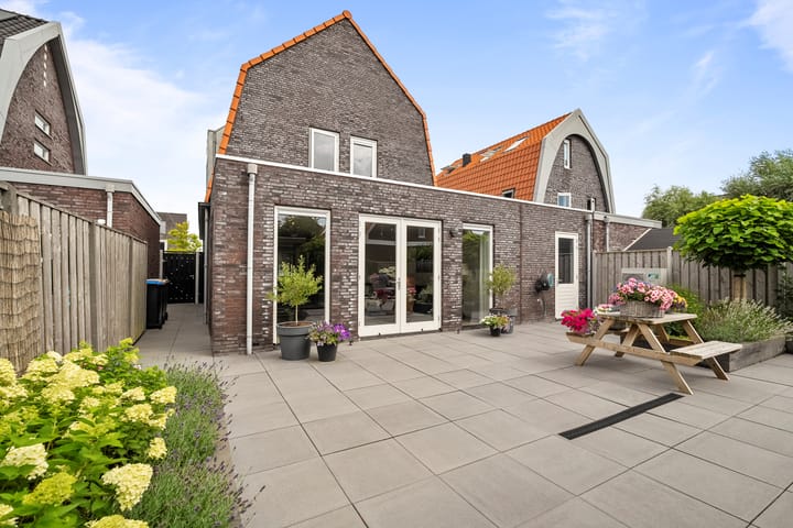 Foto 2 van Koningsbrink 19