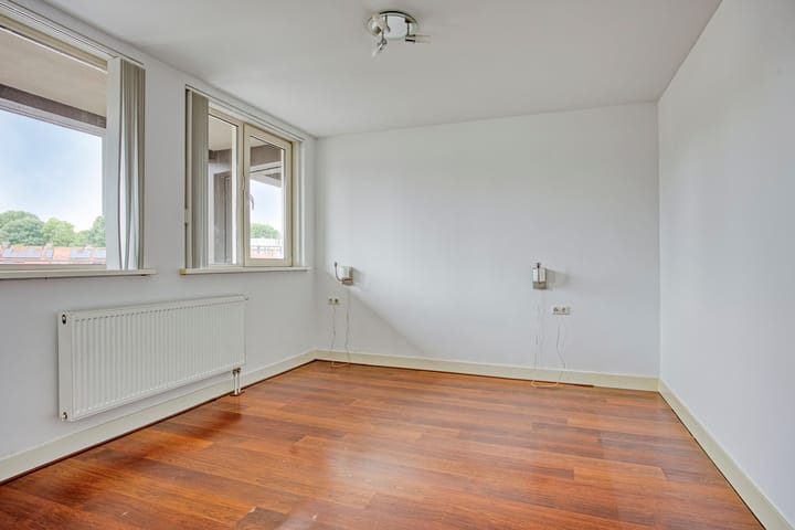 Foto 10 van Haagbeuklaan 8