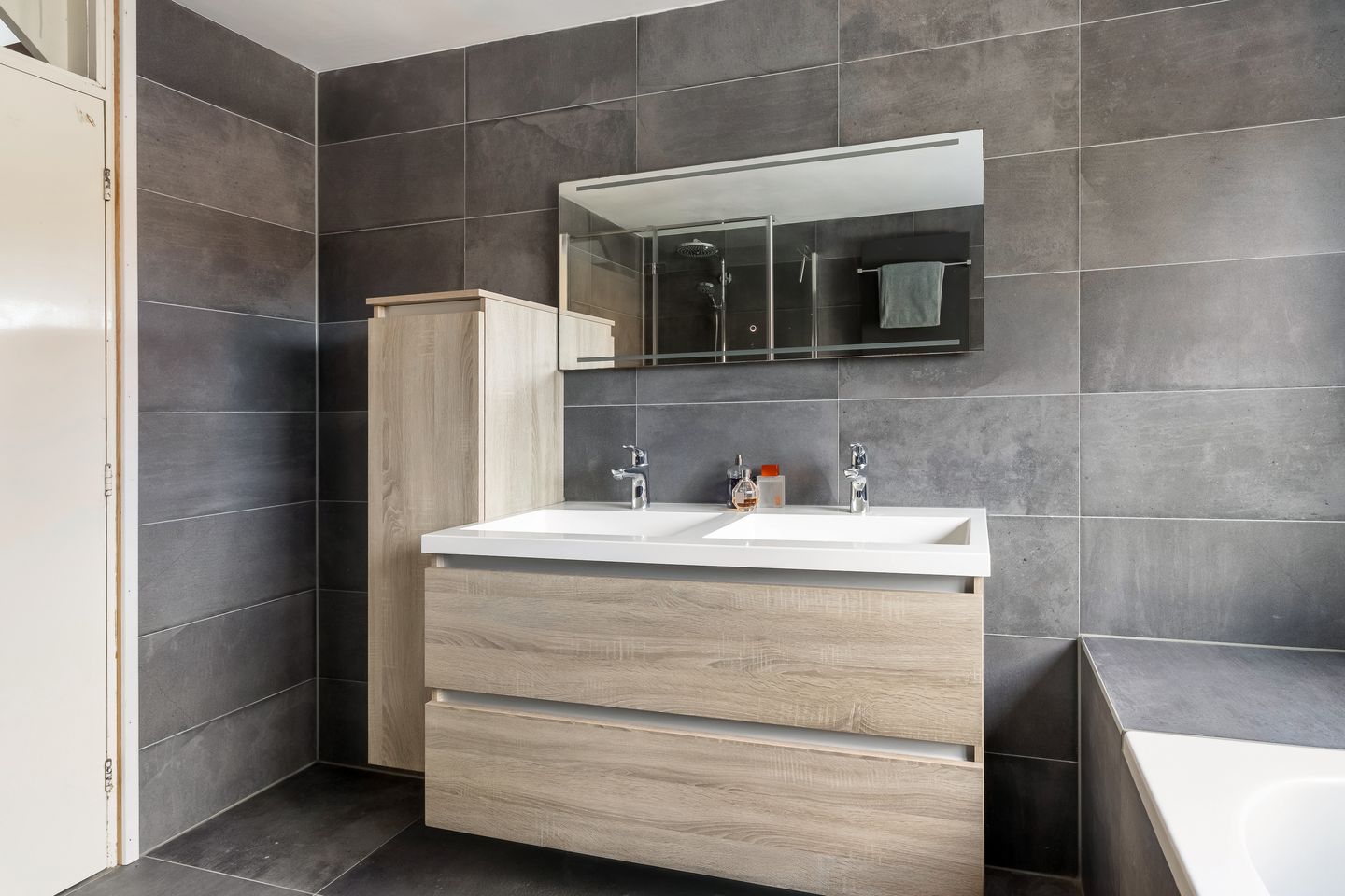 Photo 19 of Dr. Lelylaan 61