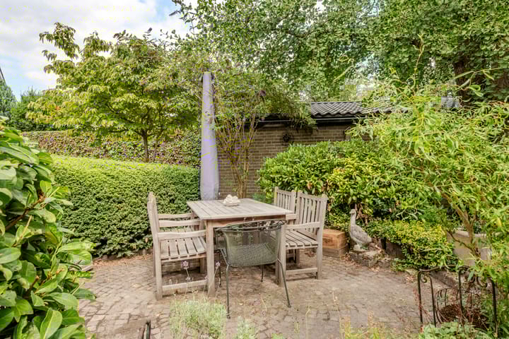 Foto 51 van Locht 83