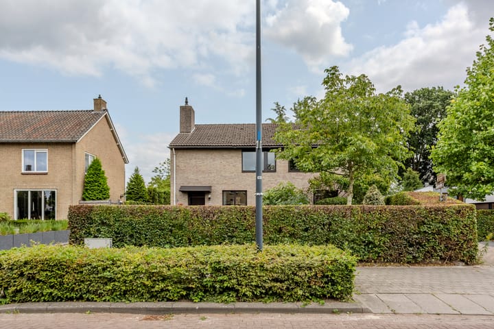 Foto 58 van Locht 83