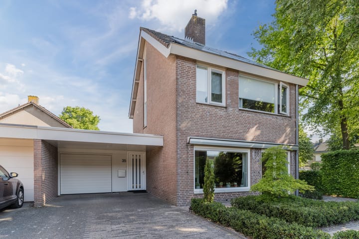 Foto 2 van Ursa Major 35