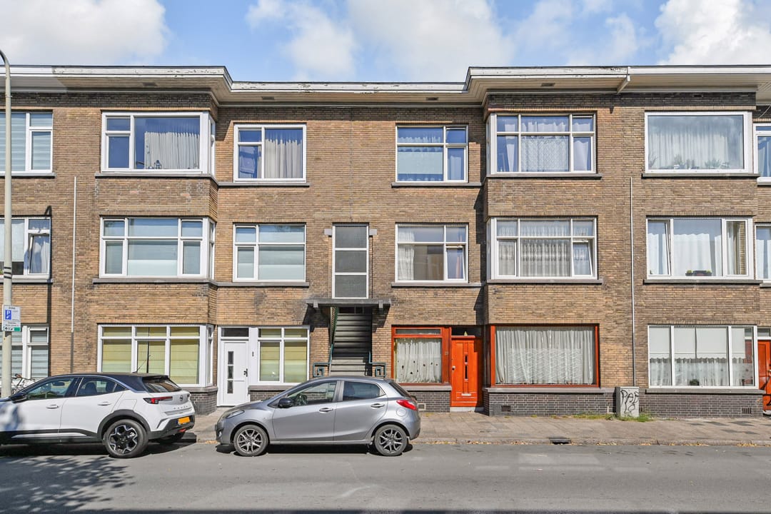 Photo 1 of Schaarsbergenstraat 27