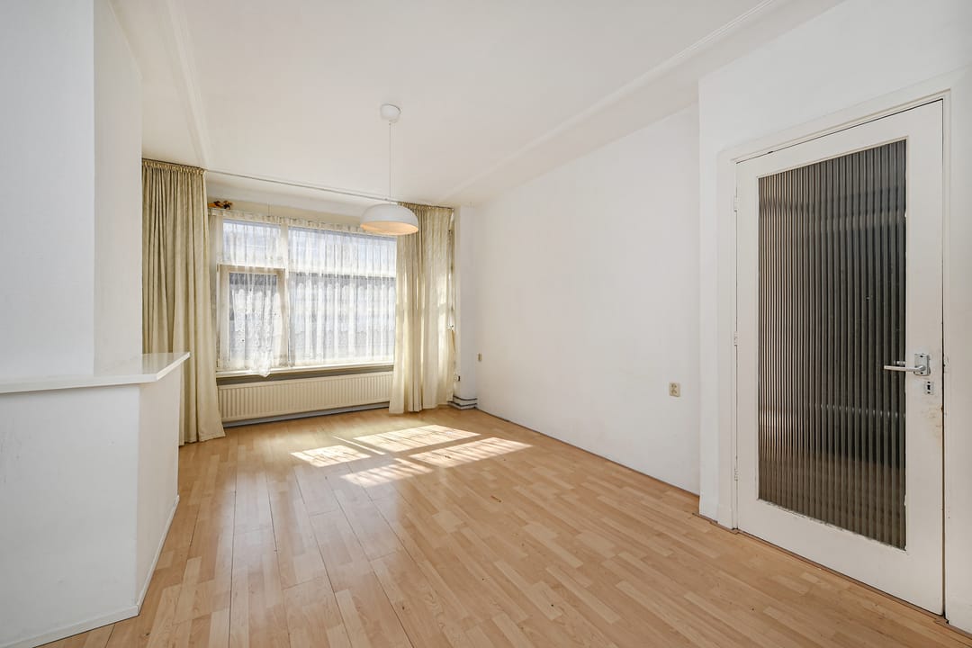 Photo 8 of Schaarsbergenstraat 27