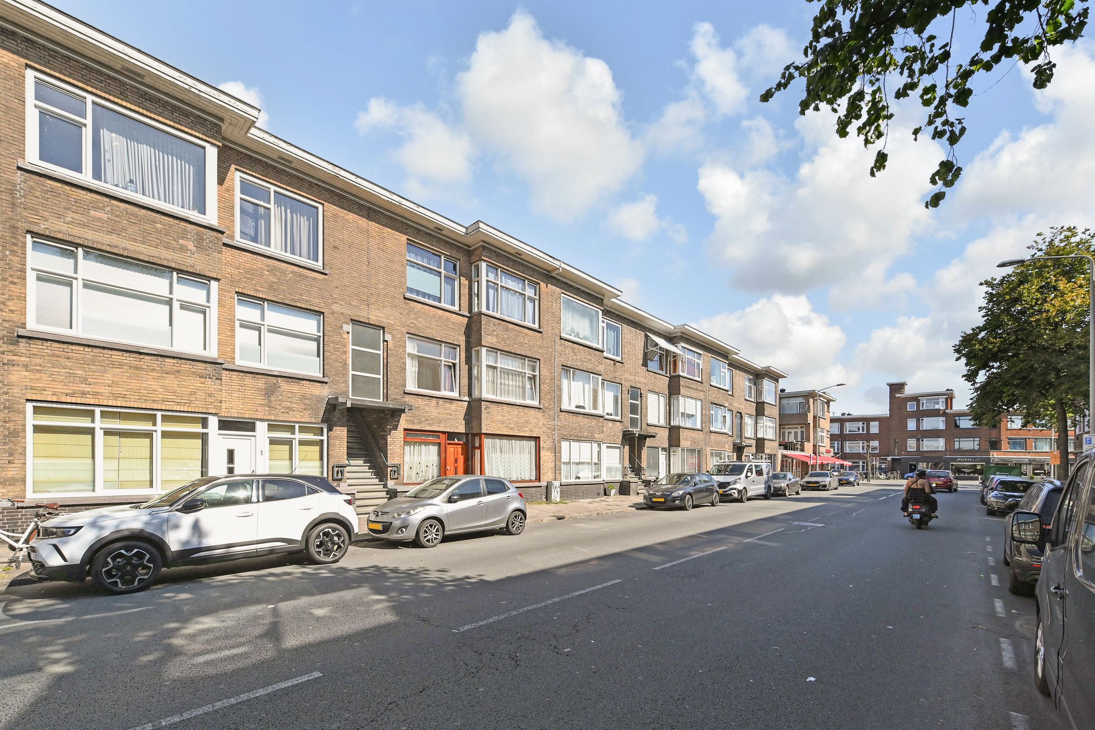 Photo 24 of Schaarsbergenstraat 27