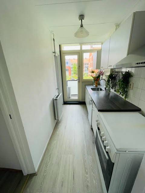 Foto 7 van Derkinderenstraat 67-1