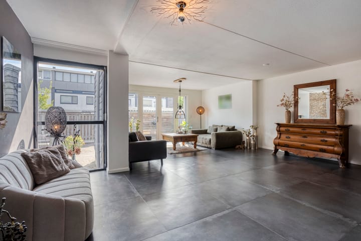 Foto 2 van Leonard Springerlaan 252