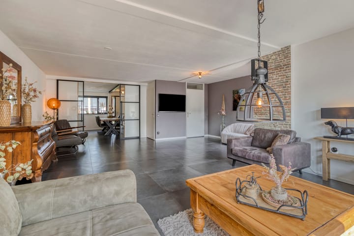 Foto 5 van Leonard Springerlaan 252