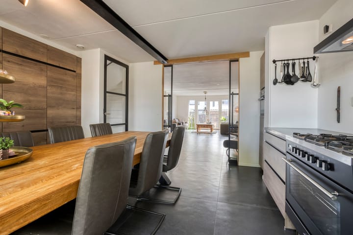 Foto 11 van Leonard Springerlaan 252