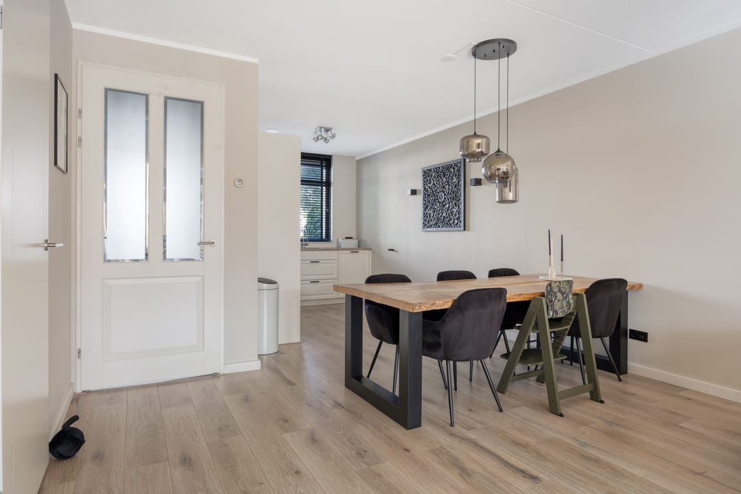 Foto 11 van Smelen 102