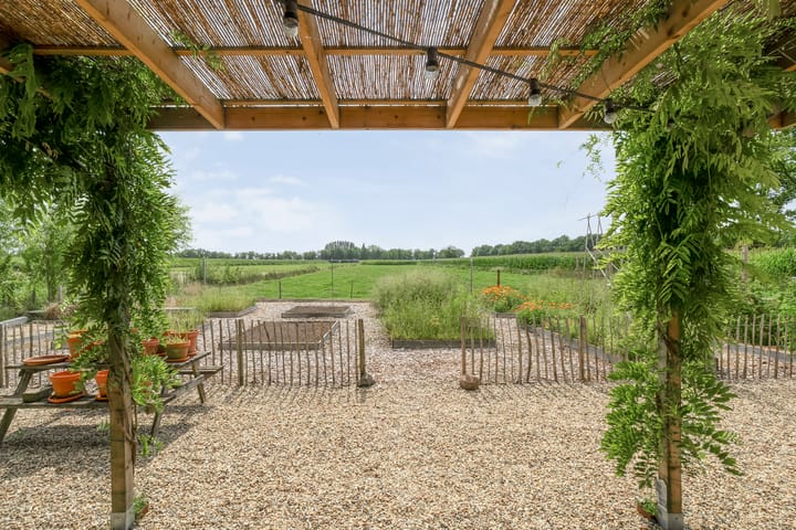 Foto 41 van Meeleweg 7