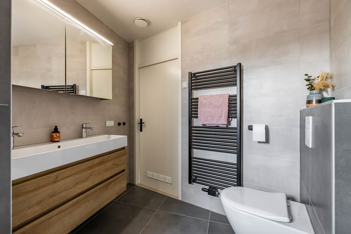 Foto 45 van Natalie Barneykade 16