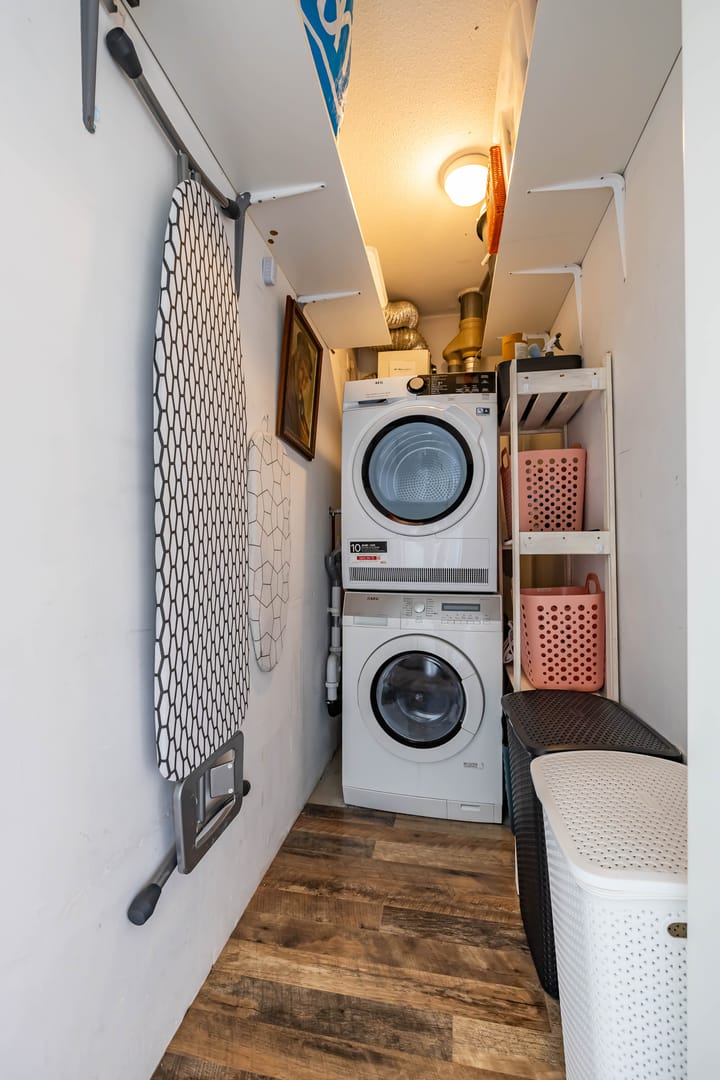 Foto 50 van Natalie Barneykade 16