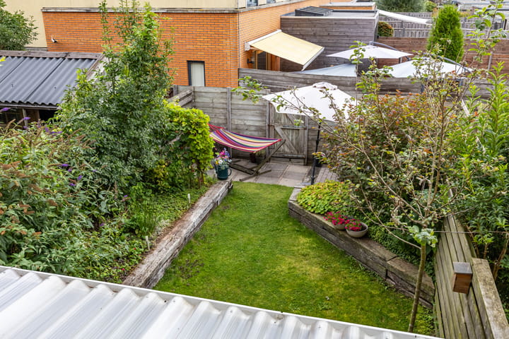 Foto 60 van Natalie Barneykade 16