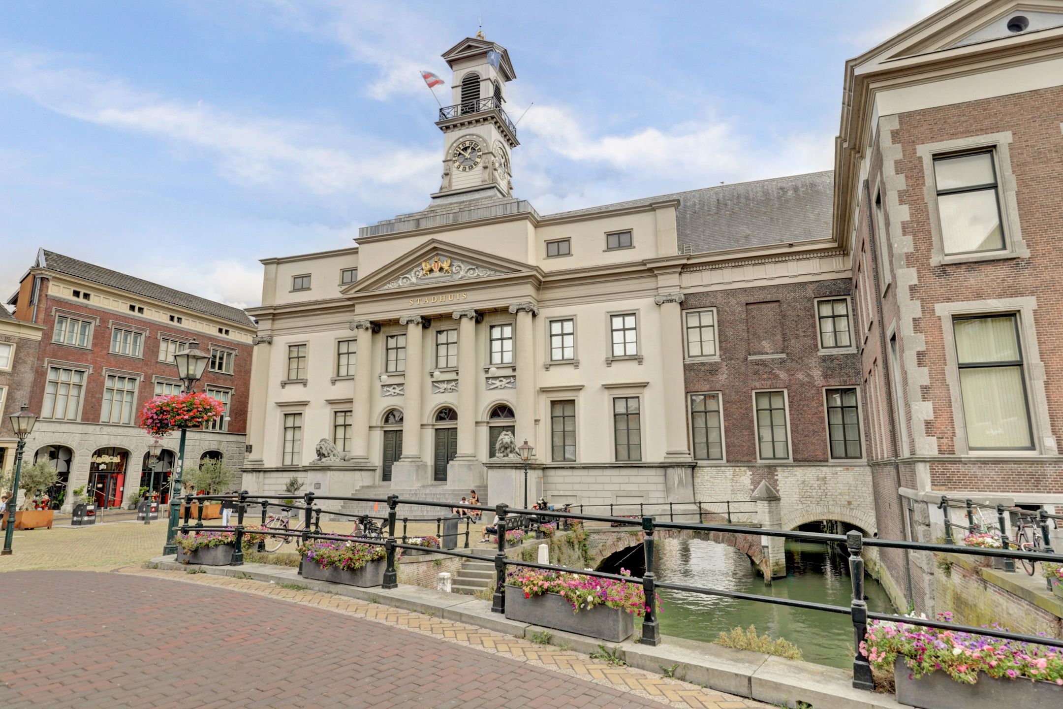 Photo 36 of Lombardstraat 46