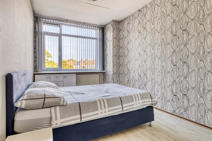 Foto 12 van Van Musschenbroekstraat 16-B