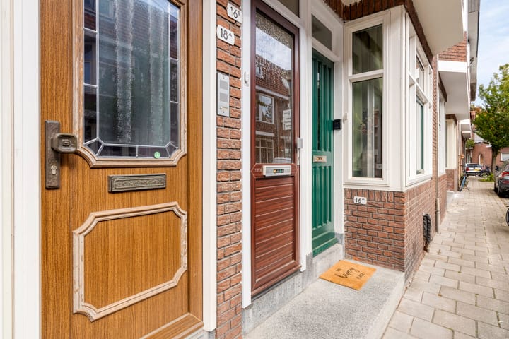 Foto 23 van Van Musschenbroekstraat 16-B