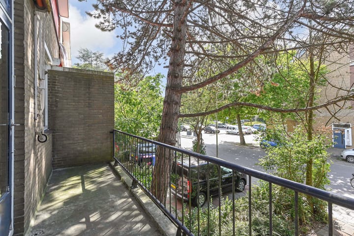 Foto 15 van Aart van der Leeuwlaan 223