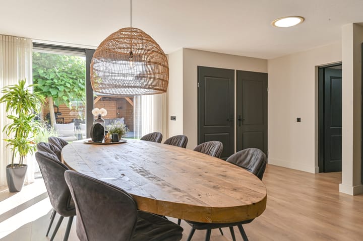 Foto 2 van Purperreiger 5