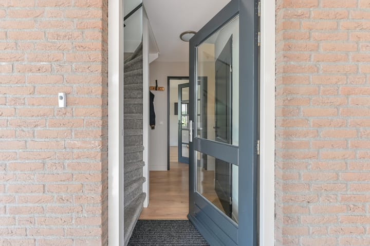 Foto 7 van Purperreiger 5