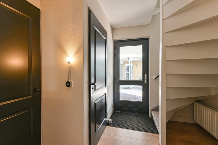 Foto 8 van Purperreiger 5