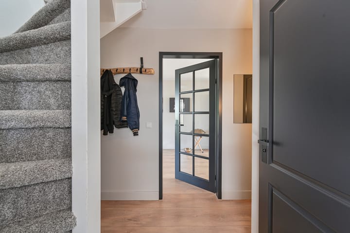 Foto 9 van Purperreiger 5