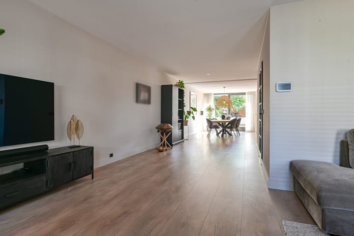 Foto 19 van Purperreiger 5