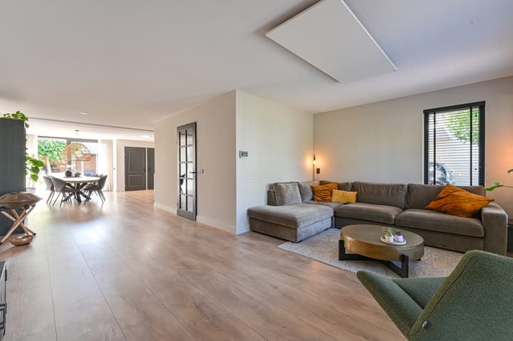 Foto 20 van Purperreiger 5