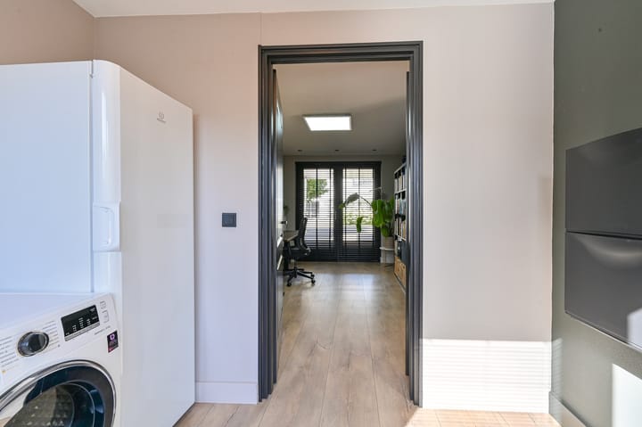 Foto 37 van Purperreiger 5