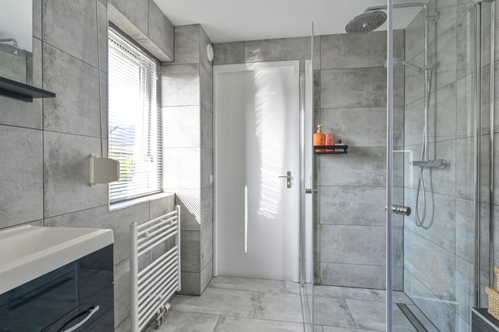 Foto 50 van Purperreiger 5