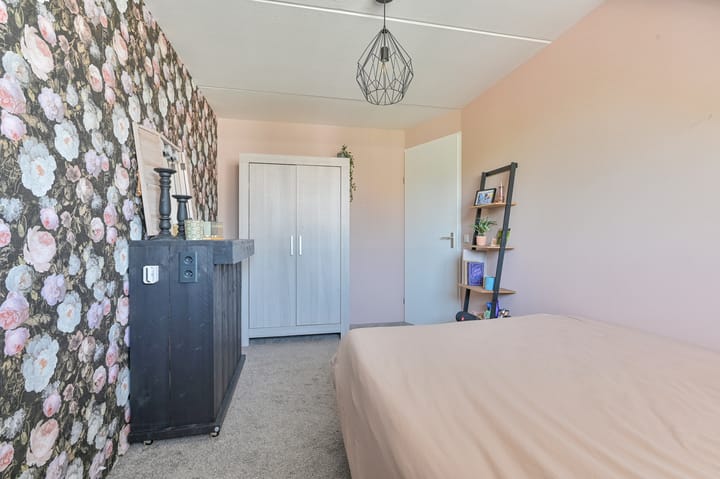 Foto 54 van Purperreiger 5