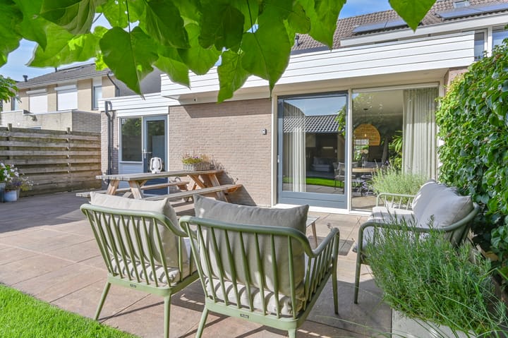 Foto 71 van Purperreiger 5