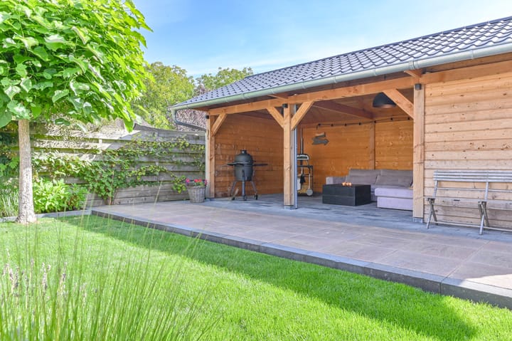 Foto 74 van Purperreiger 5