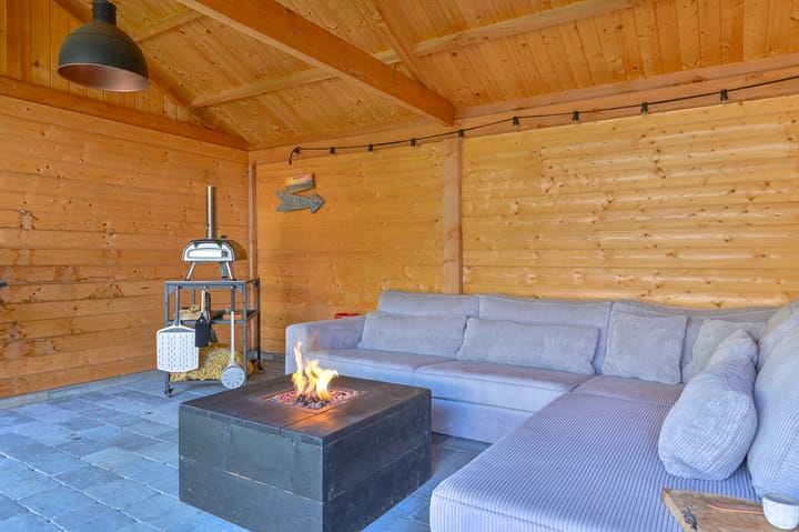 Foto 77 van Purperreiger 5