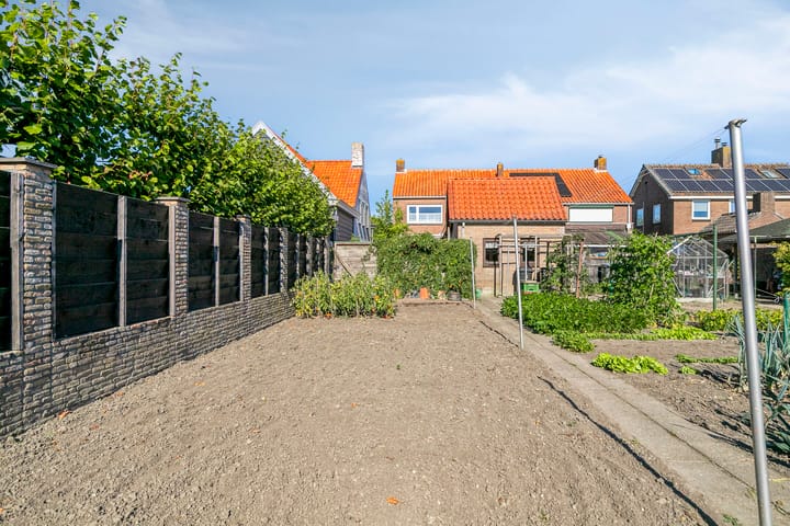 Foto 2 van Schoolstraat 12