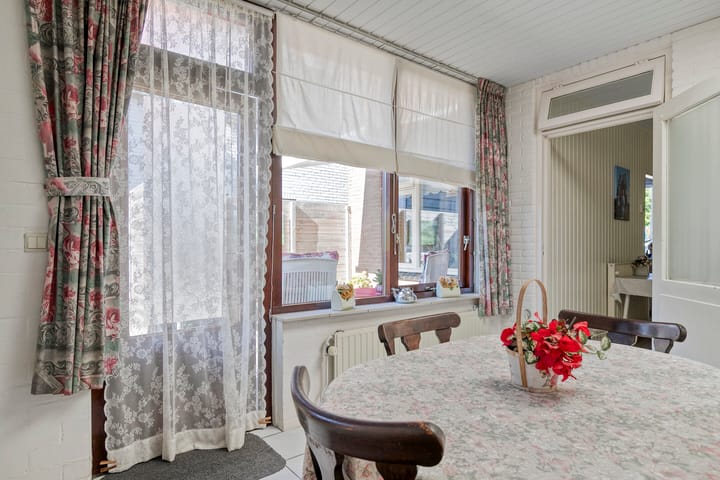 Foto 19 van Schoolstraat 12