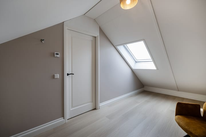 Foto 37 van E. Ludenstraat 44-B