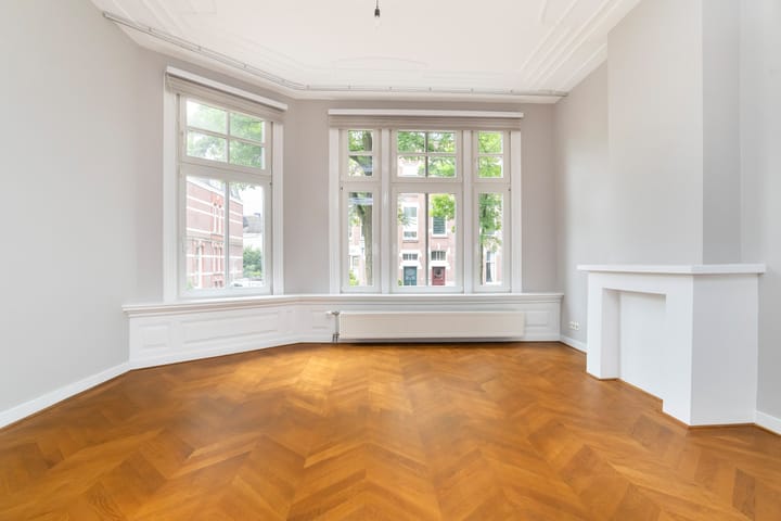 Photo 2 of Voorschoterlaan 132-B